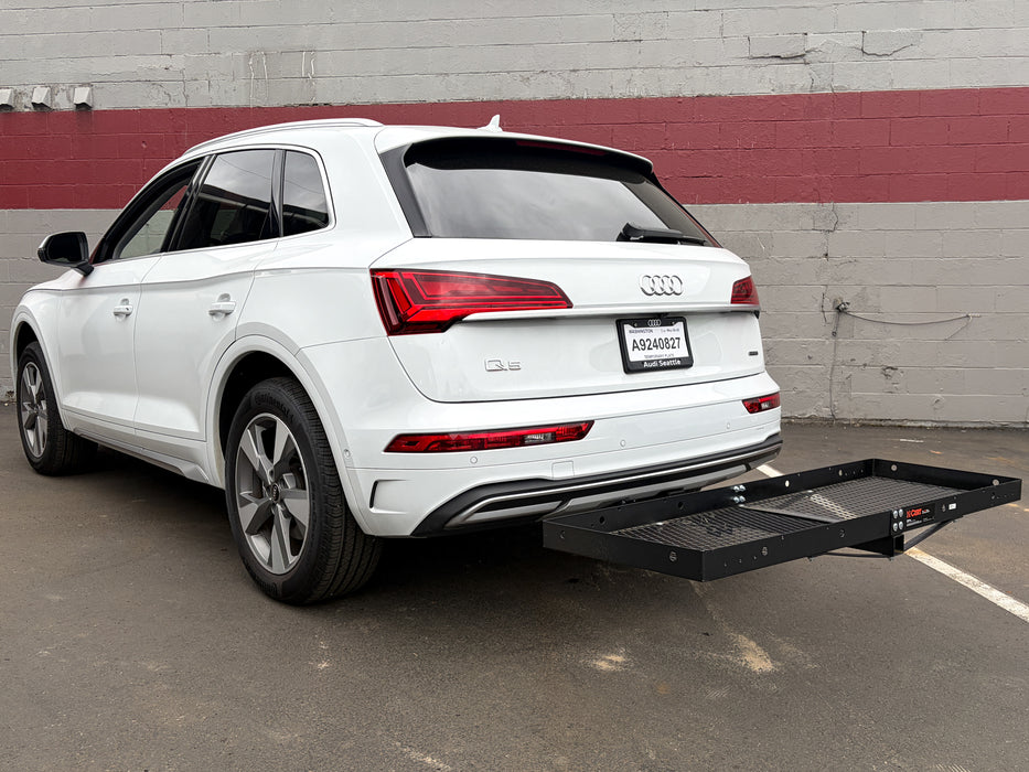 Rear view of Audi Q5 with concealed EcoHitch X7397 2-inch receiver