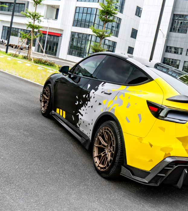 Faldones laterales CMST Tuning V2 para Tesla Model Y Juniper 2026-ON en fibra de carbono/FRP