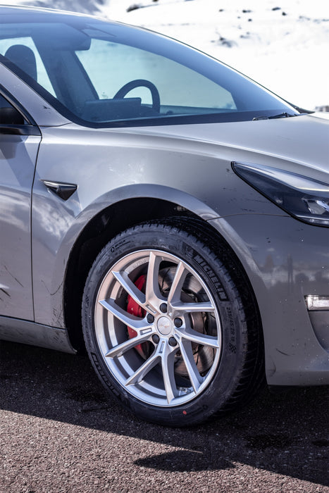 Tesla Model Y MW08 Flow Formed Wheels (Set Of 4)