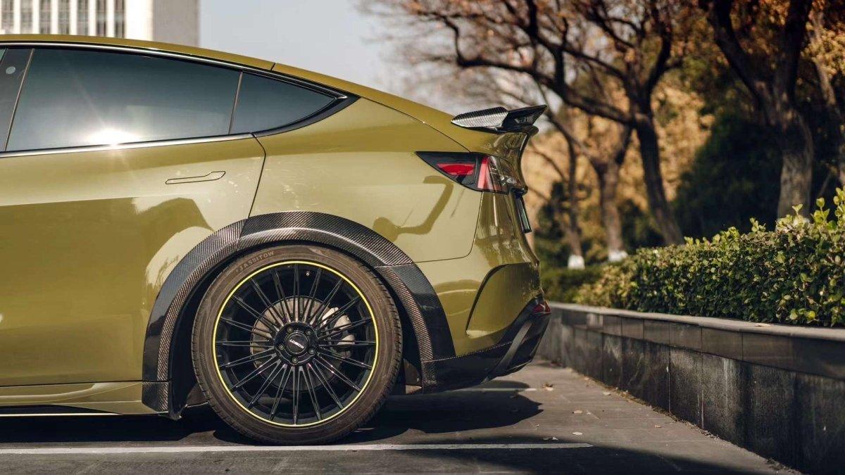 Robot Craftsman "STARSHIP" Widebody Wheel Arches for Tesla Model Y Performance AWD Carbon Fiber/FRP