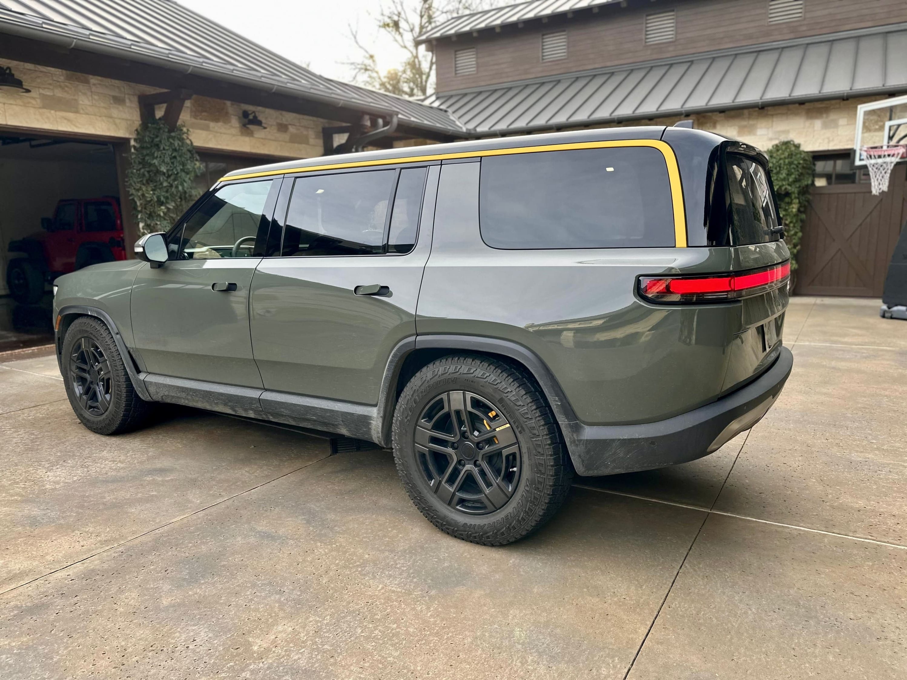 Chrome Delete Blackout Wrap Kit | for Rivian R1S 2022-2026 | EV Bandit