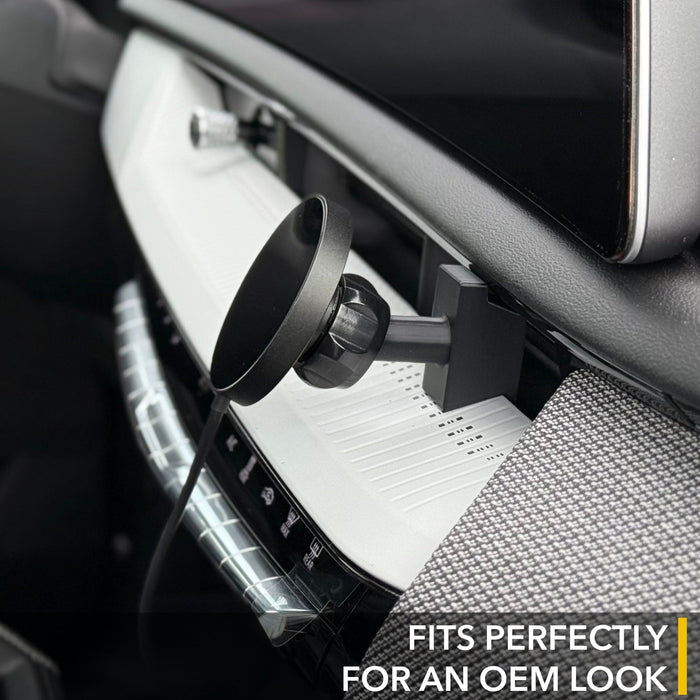 Dashboard Phone Mount / Qi2 Charger | Cadillac OPTIQ - Phone Holder