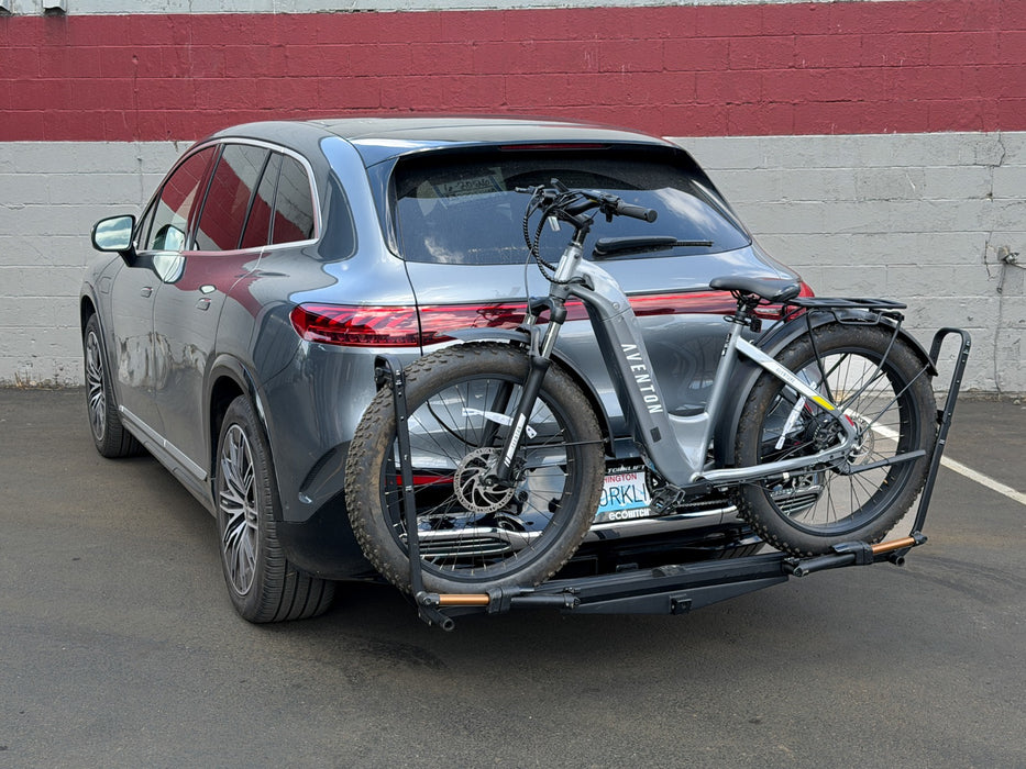Mercedes-Benz EQS SUV with removable EcoHitch stainless receiver